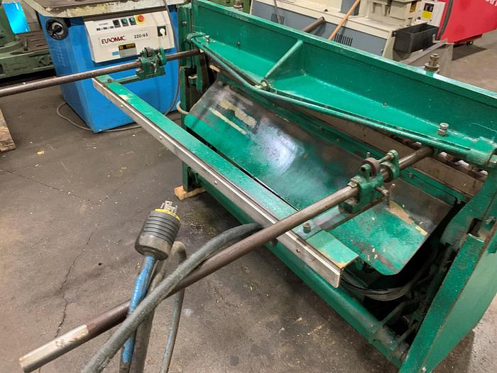 Used 16 GA X 52", TENNSMITH, HYDRAULIC SHEAR