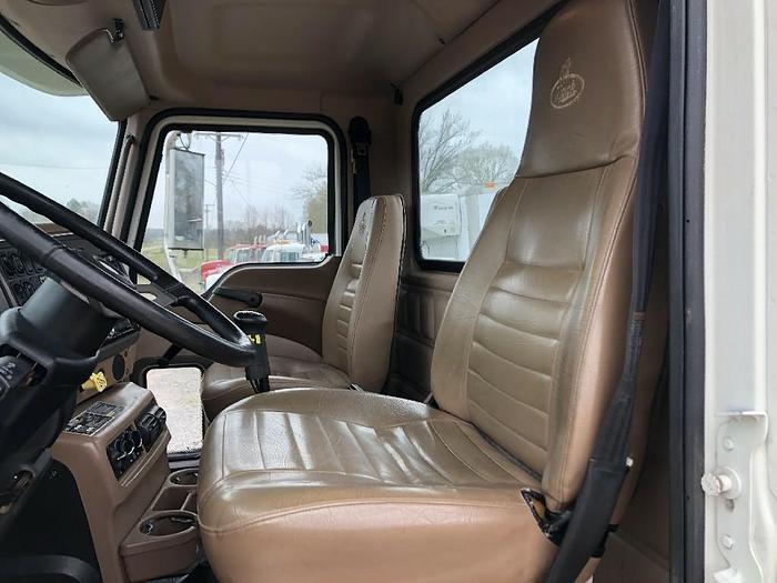 Used 2007 Mack CV713