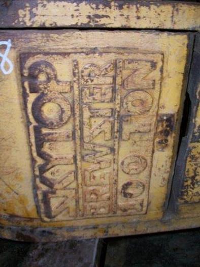 Used Skytop Brewster DTB-103 100 TON Tubing / Travelling Block and Hook