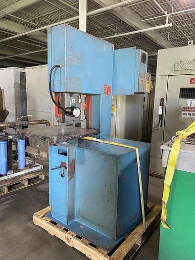 Used 2013 DO-ALL V3 BAND SAW