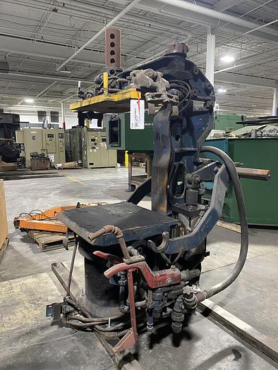 Used OSBORN 3161 MOLDING MACHINE