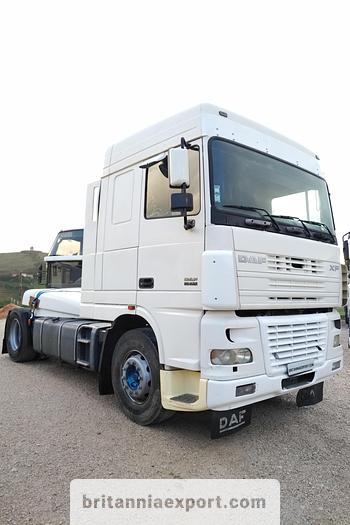 Used 2005 DAF XF95 430 manual tractor unit