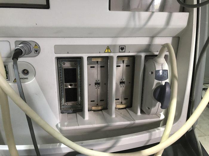 Used GE Vivid E9 Ultraschallsystem mit 2x Sonden , Sony Drucker, DVD Recorder, EKG Kabel