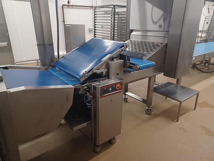 Used Rondo Doge  Industrial smart line / 90deg turn / compact line / tray loader / tray feed conveyor