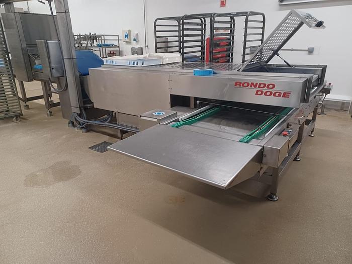 Used Rondo Doge  Industrial smart line / 90deg turn / compact line / tray loader / tray feed conveyor