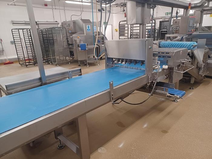 Used Rondo Doge  Industrial smart line / 90deg turn / compact line / tray loader / tray feed conveyor