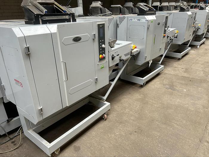 Used Artezen Calybra 1.0 Volumetric Dough Divider, 260-1050g