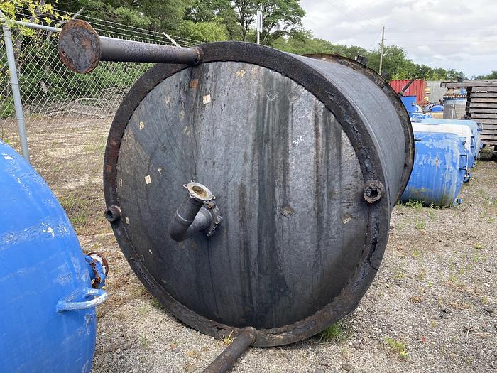 Used Used approximately 1500 gallon vertical stainless steel jacketed mix tank