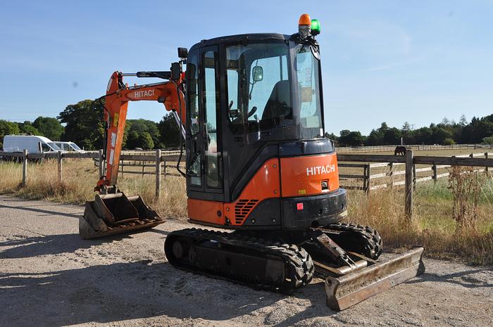 Used HITACHI ZX29U-3