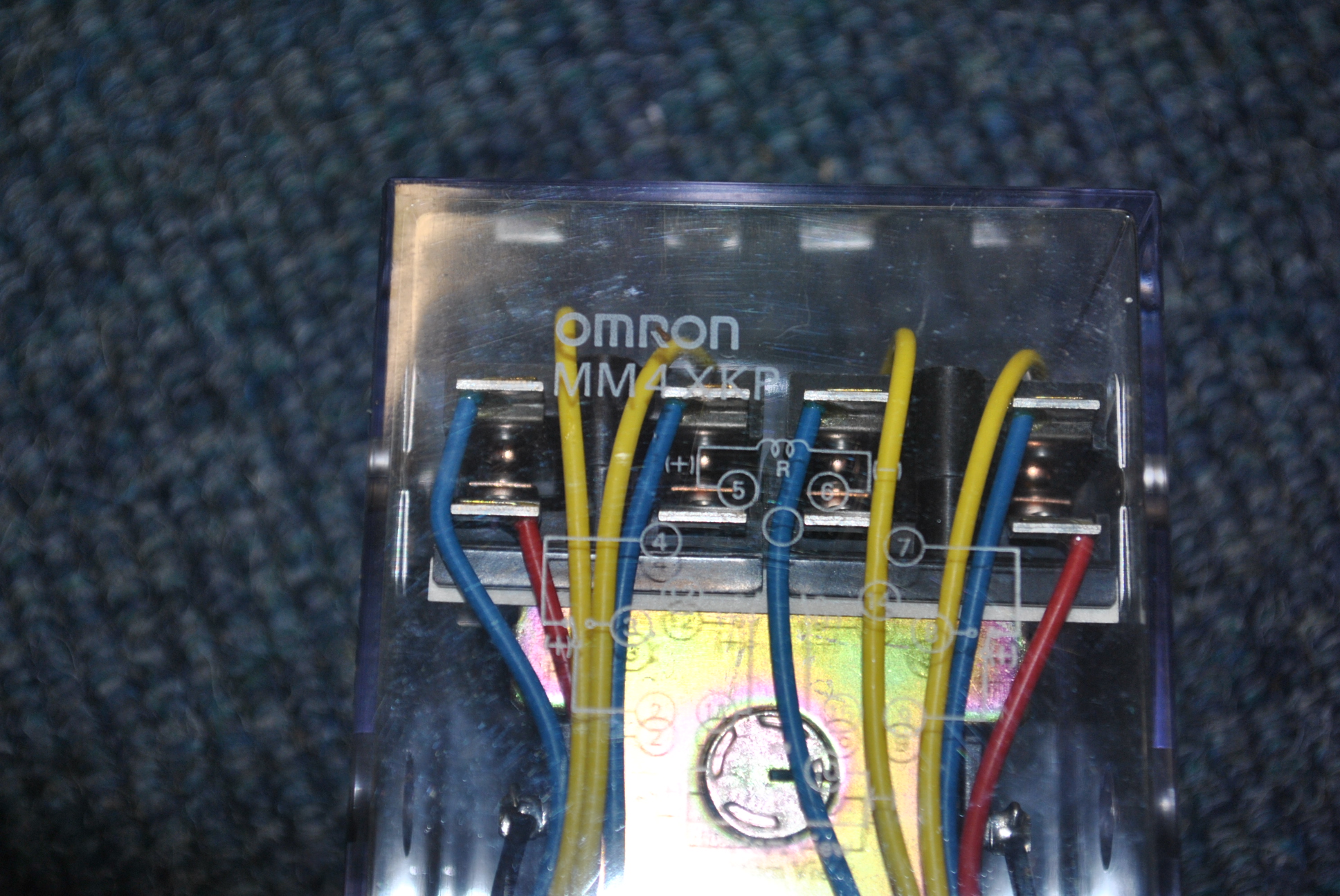 Used omron relay mm4xkp