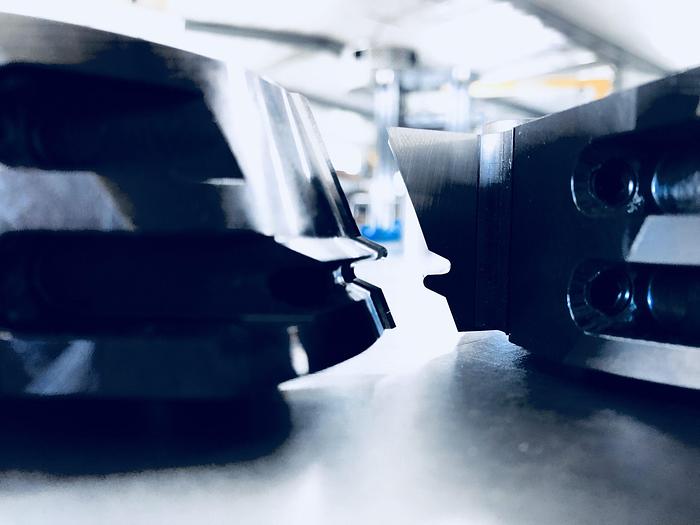 Circle T LM116 Lockmiter Machine