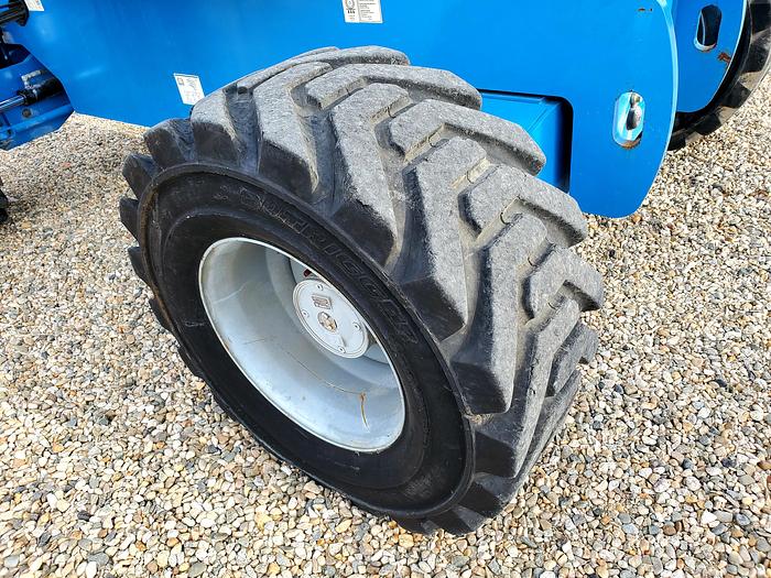 Used 2014 Genie Z60/34 Articulated Boom Lift ** 747 Hrs **