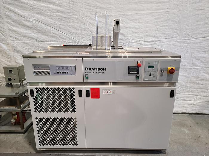 Used  Branson 2019 B950R Ultrasonic Vapor Degreaser with Automated Robotic Basket in Pristine Condition only 3 years old!