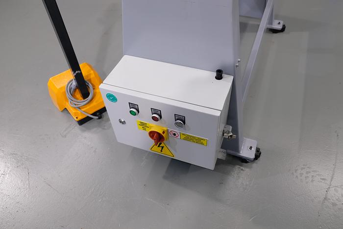 UZMA IR model small diameter Initial Pinch Power operated  Bending rollers