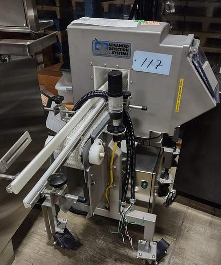 Used ADS Metal Detector 6 x 4 3/4 " h aperature.