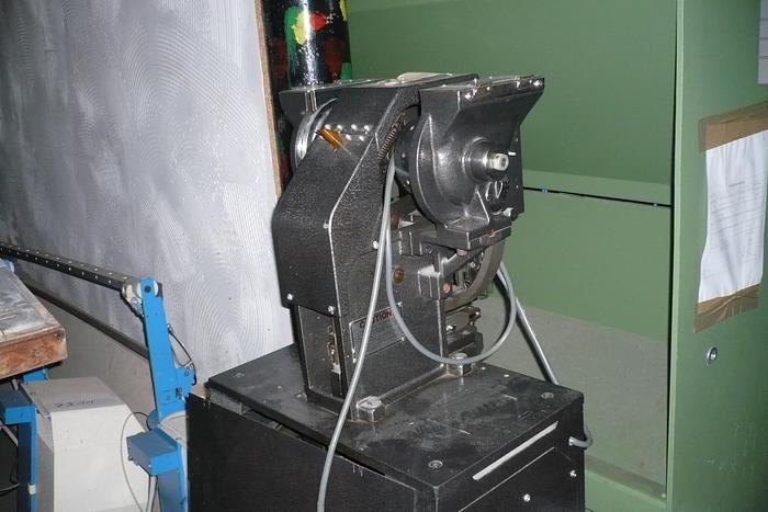 Gebraucht Ösenautomat MKaneM APM-201/NP
