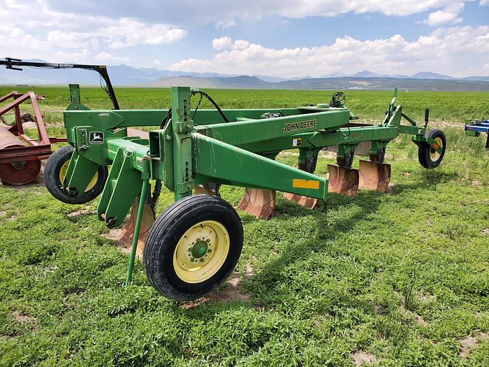 Used John Deere 995 Switch Plow - 6 Bottom