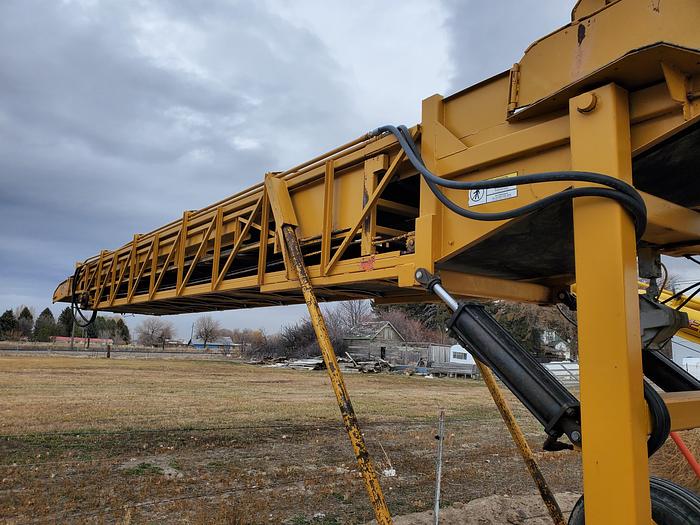 Used Double L 831 Potato Piler