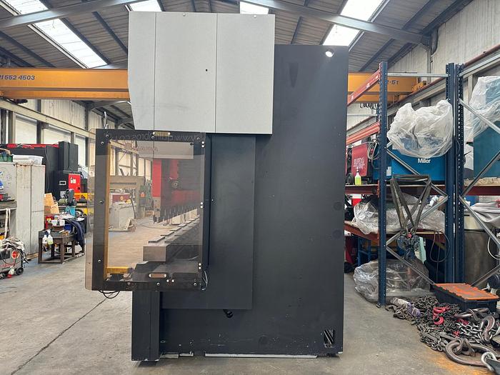 Used 2011 Amada HFE M2 2204 8 Axes Hydraulic Press Brake