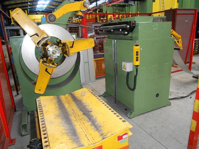 Gebruikt COMPLETE LIJN MET PERS APT