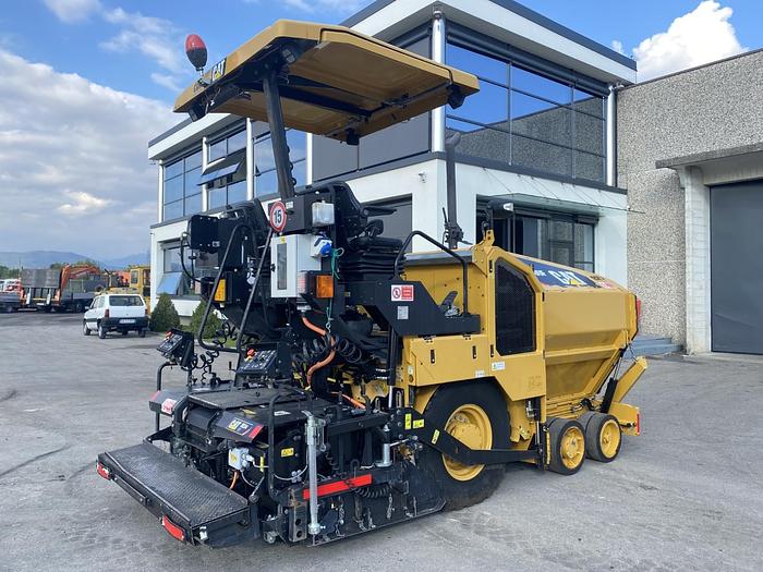 Usato 2016 CATERPILLAR AP 300F