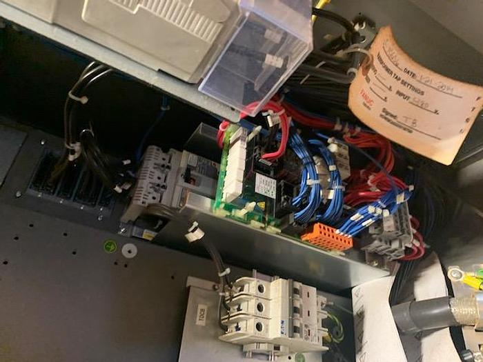 Used 2013 FANUC R2000iB/210F