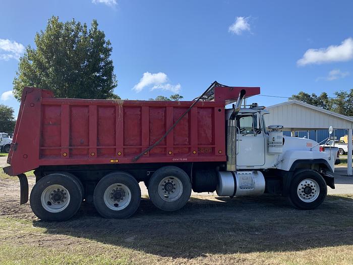 Used 2000 Mack RD 688S Tri Axle Dump Truck 