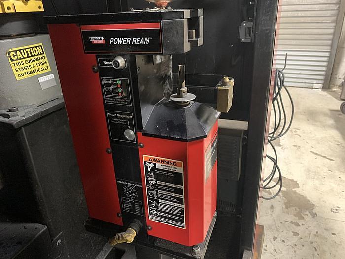 Used 2012 LINCOLN ELECTRIC  SYSTEM 20 MIG WELDING CELL WITH FANUC ARCMATE 100IC ROBOT AND R30iB CONTROLLER