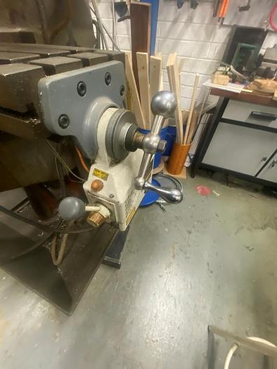 Used Hartford 2S Manual Turret Milling Machine