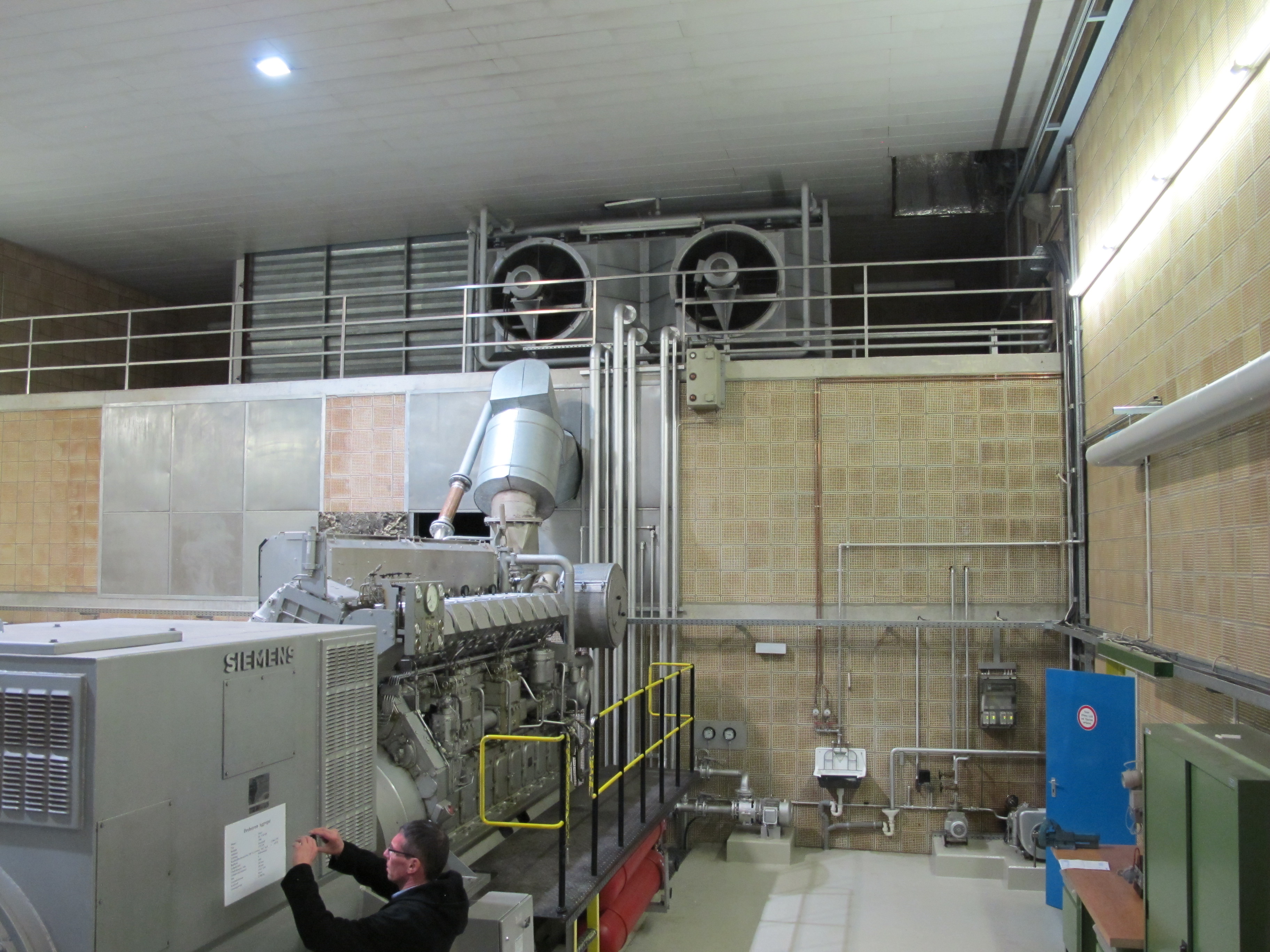 Used DEUTZ BV9M628 / SIEMENS GEN.SET 2200 KVA