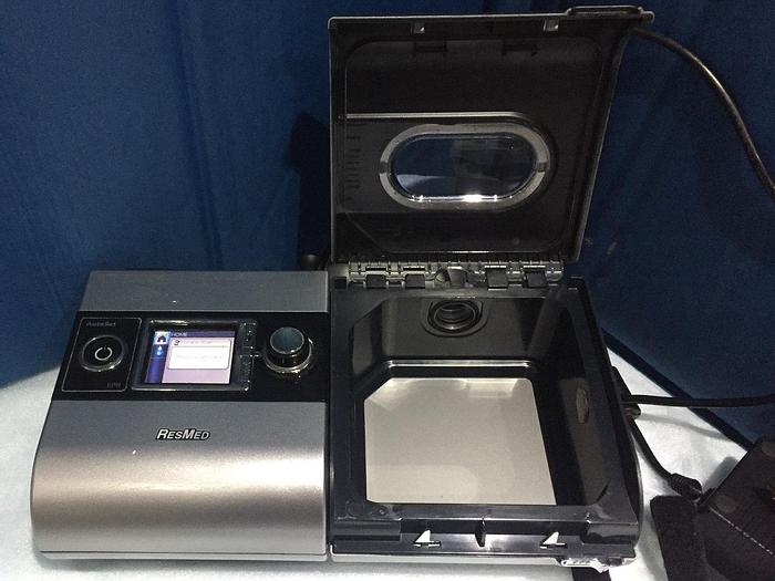 Gebraucht ResMed S9 Autoset Schlaftherapiegerät Schlafapnoe Beatmungsgerät mit H5i Warmluftbefeuchter