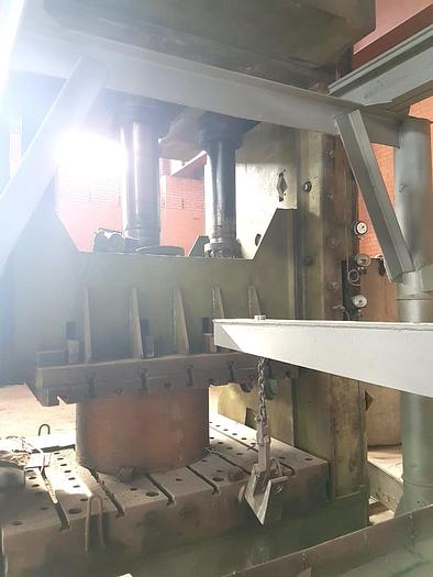 Used 630 tons Press Sheet Stamping Hydraulic P315