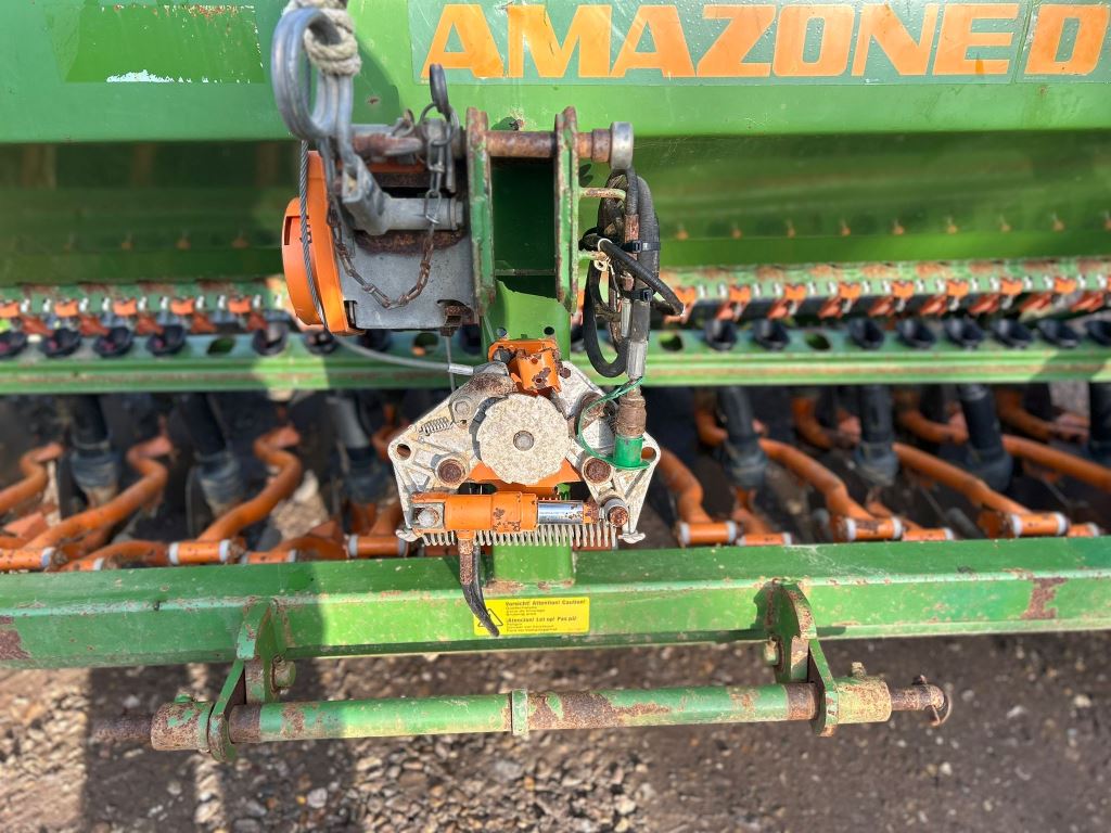 Used Amazone D8-30 Super Seed Drill