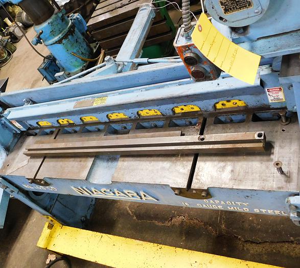 Used Niagara 48" x 16ga Power Shear 148GD for Sale in Orange City, Iowa
