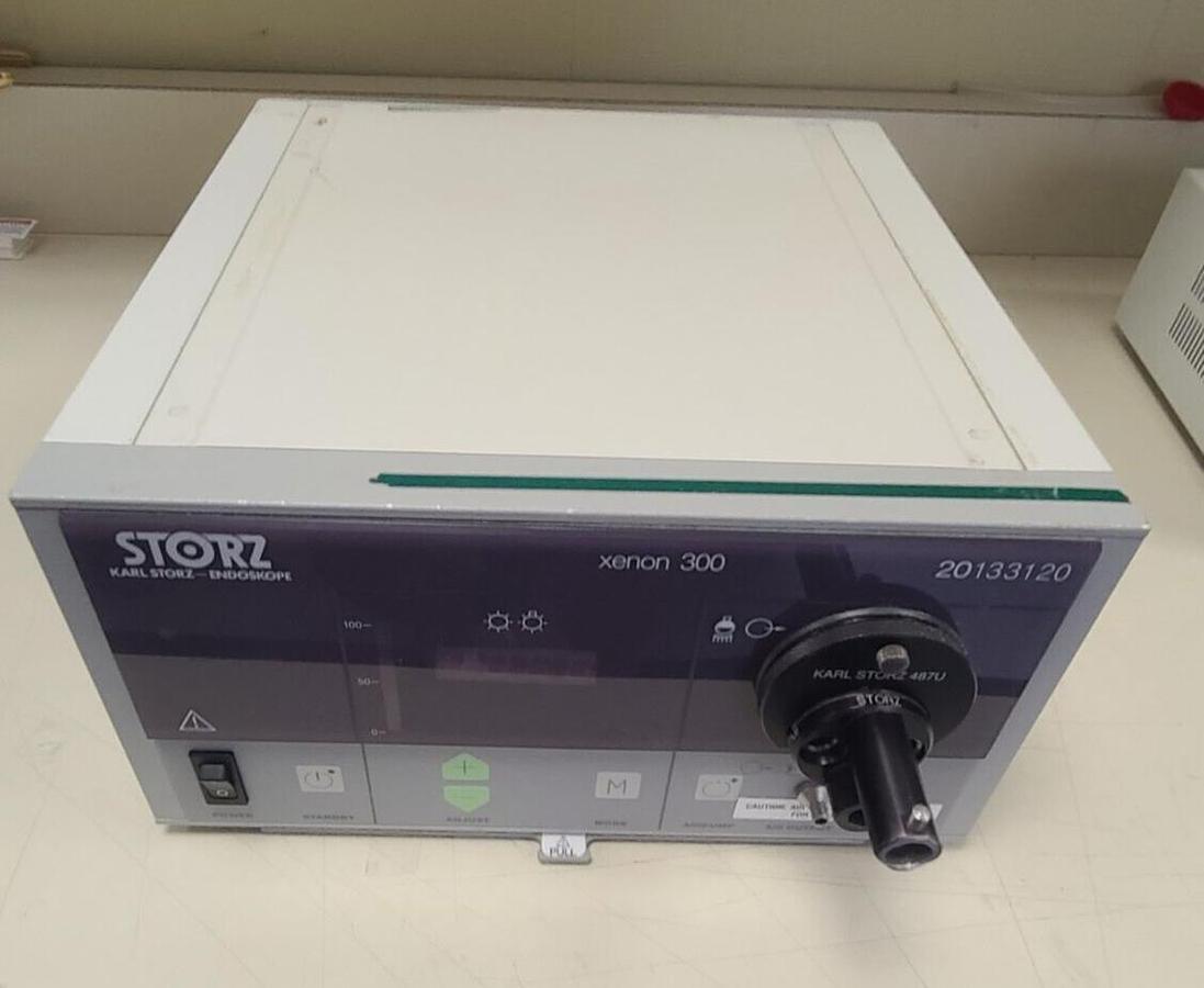 Used Storz 20133120 300W Xenon NOVA Light Source with multiple turrets 90day warranty