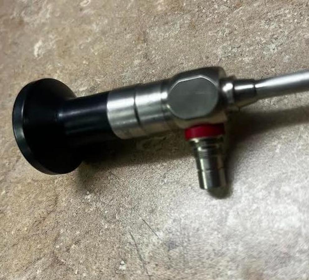 Used Storz 26046BA 5mm x 30 Old style eyepiece Laparoscope in Exc. Working Condition