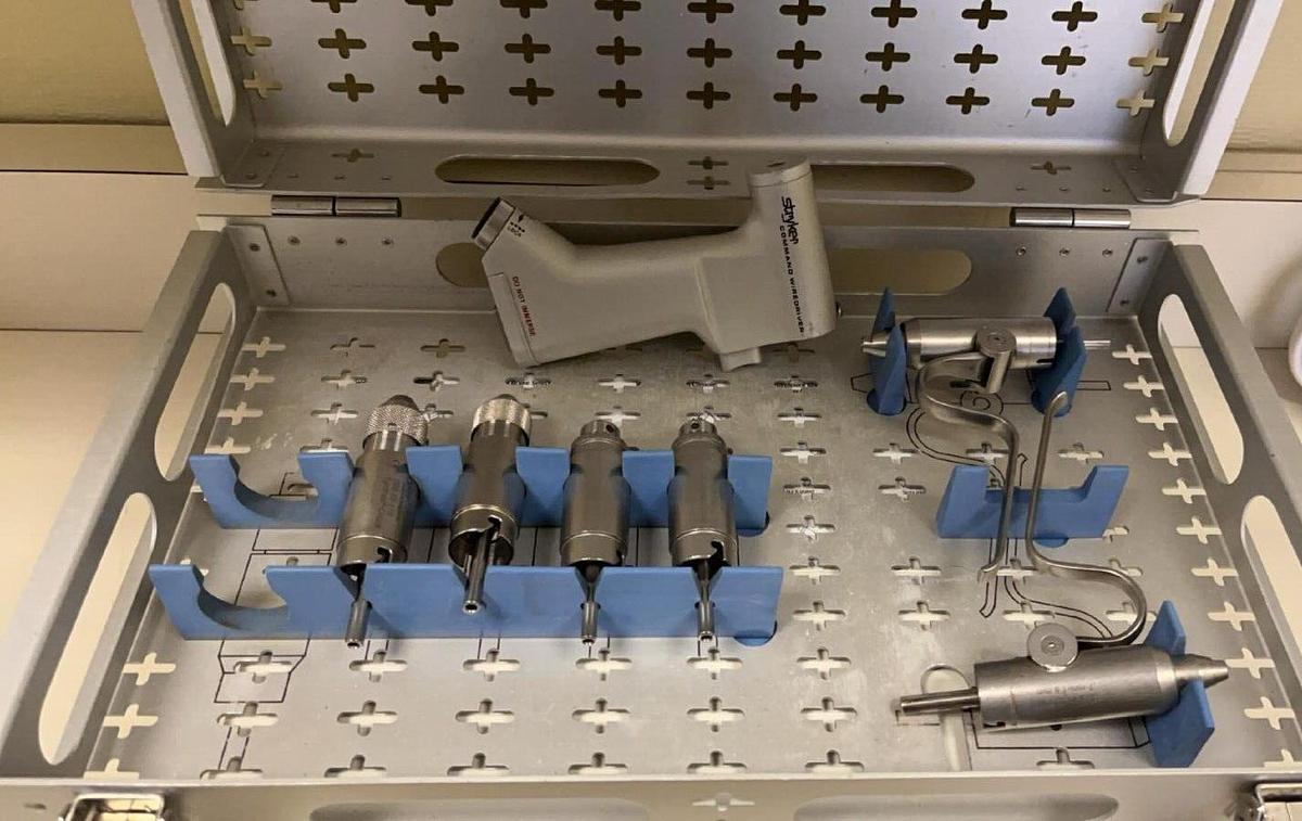 Used Stryker Command 296 8pc set with Case- in excellent working condition- Warranty