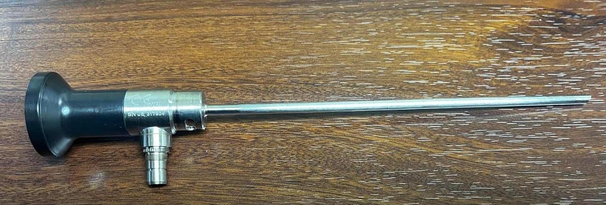 Used Dyonics/Smith & Nephew 3765 4mm x 30° Arthroscope -Excellent Working Condition