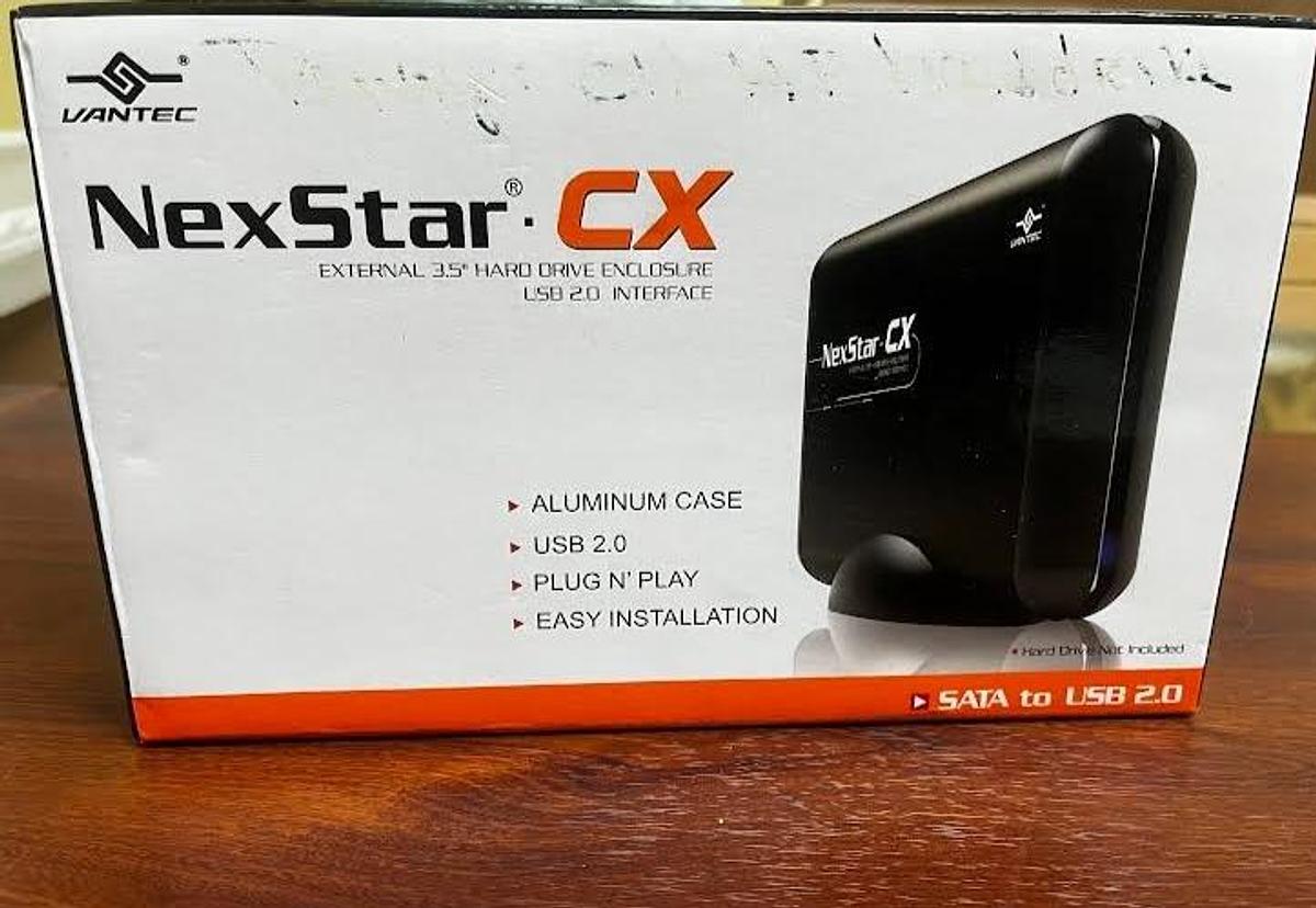 Used NexStar (Vantec) 3.5 Hard Drive Enclosure USB 2.0 Interface --Never Used --NEW