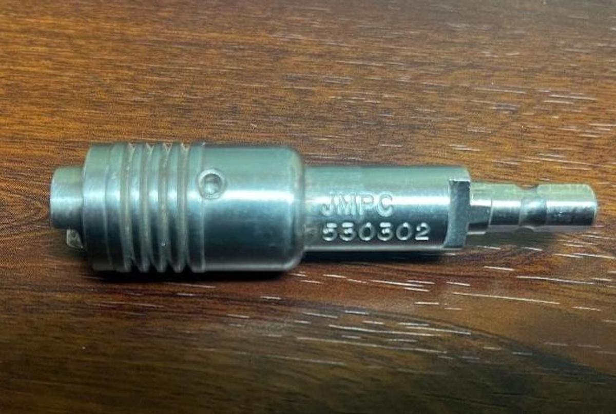 Used Zimmer Orthopedic S-ROM QC Attachment 530302- in excellent working condition