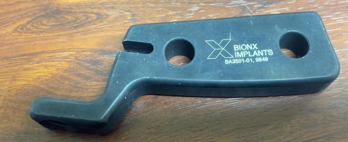 Used Bionx Implants BA3501-01 Handle (CAPSULAR) --In Excellent Working Condition