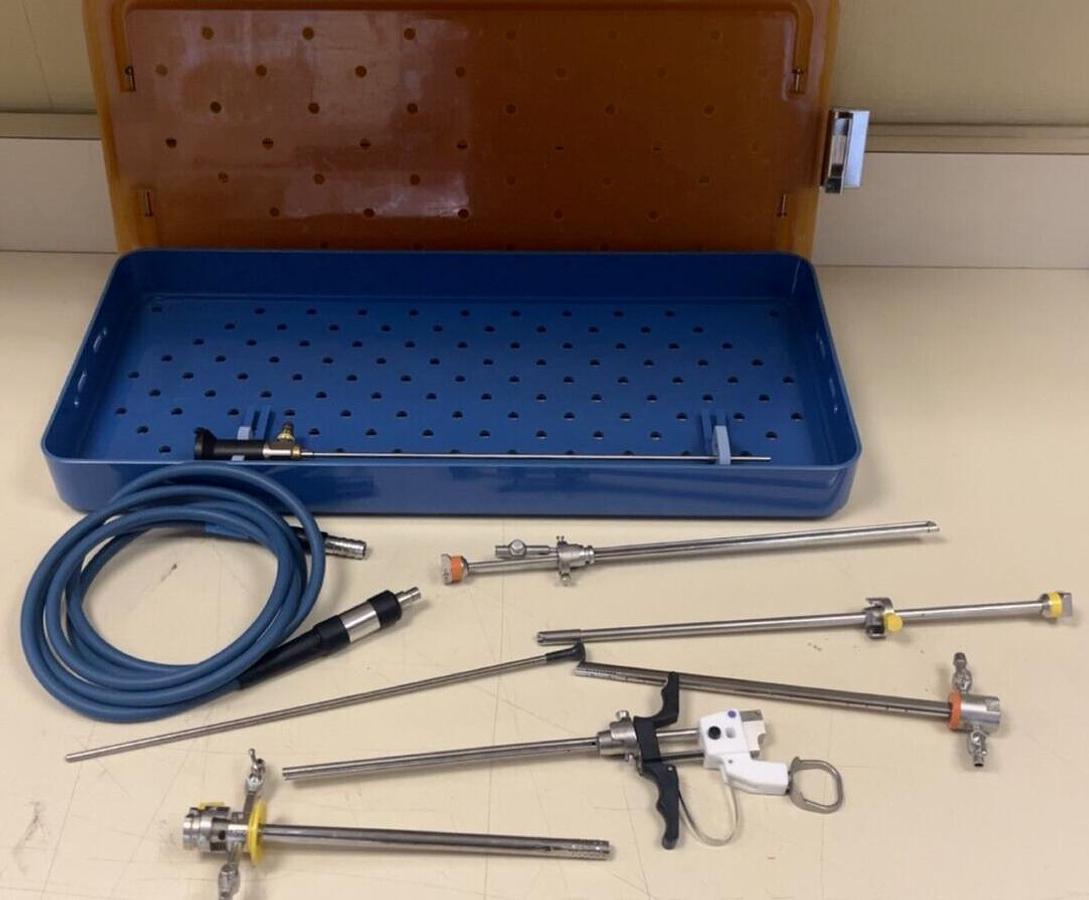 Used ACMI M3-12A Gold autoclavable 8PC Set w/Lt Cable, sheaths, Case-Exc. Condition