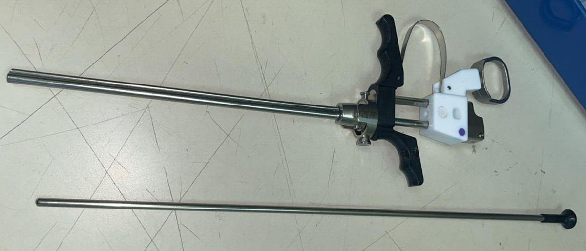 Used ACMI M3-12A Gold autoclavable set 9PC w/Lt Cable, sheaths & Case-Exc. condition.