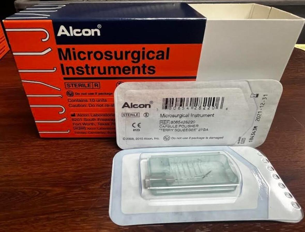 Used Alcon-- 8065428220 Capsule Polisher Terry Squeegee 27GA --Box of 10-- NEW