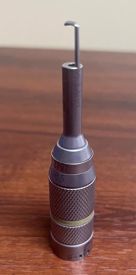 Used Medtronic Midas Rex MR8-AF01 Footed Attachment in Excellent Working Condition.