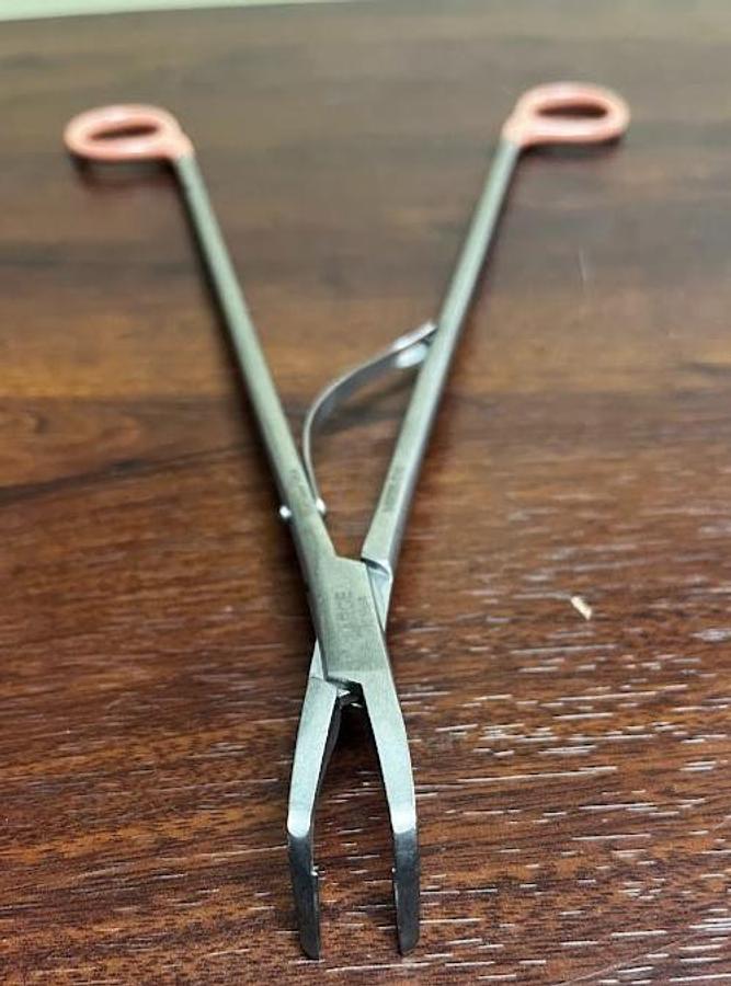 Used Weck Atrauclip Instrument 9 PC clip applier set -in Excellent Working Condition