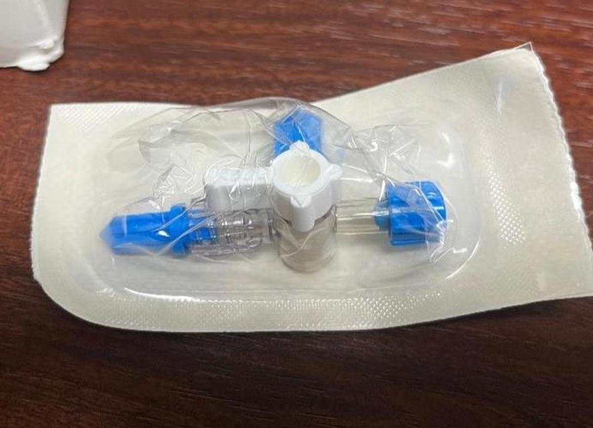 Used Elcam Medical 571422--7PC High Flow Stopcock 4Way LG. Bore Male Luer Lock - New