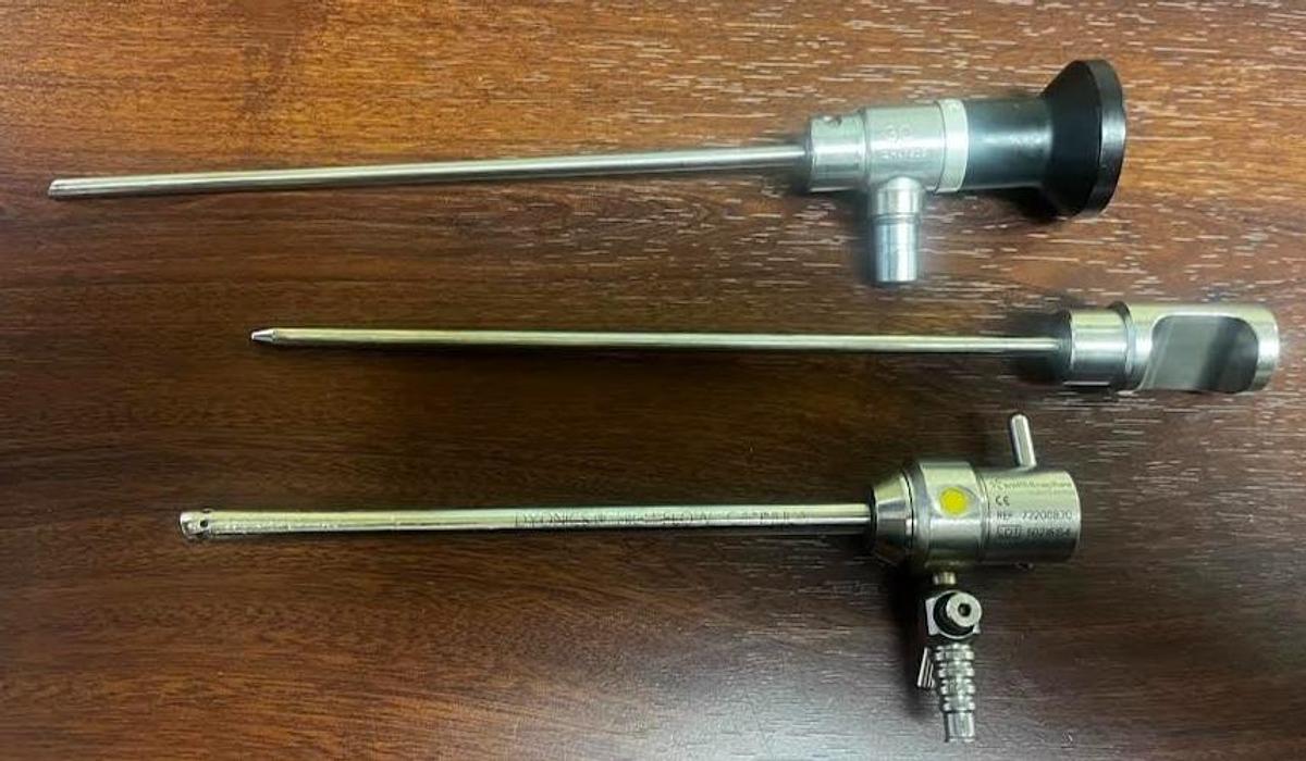 Used Smith & Nephew/Dyonics 3895 70° 4mm Arthroscope w/ sheath-Exc. Working Condition