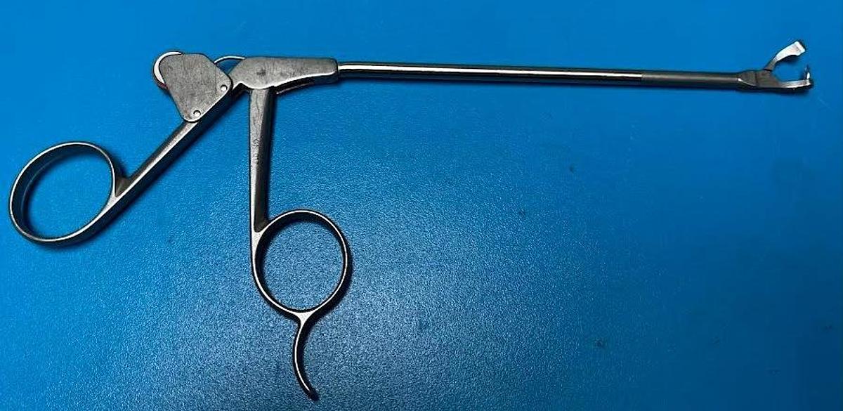 Used Linvatec Shutt 18.1009 4mm Suture Punch, Curved Right with a 90 Day Warranty