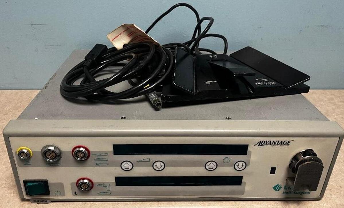 Used ConMed/Linvatec D3000 Advantage Console w/C9863 Wired Footswitch-90 Warranty